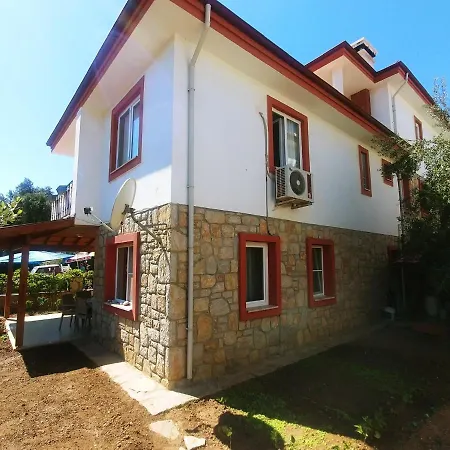 ünallar House